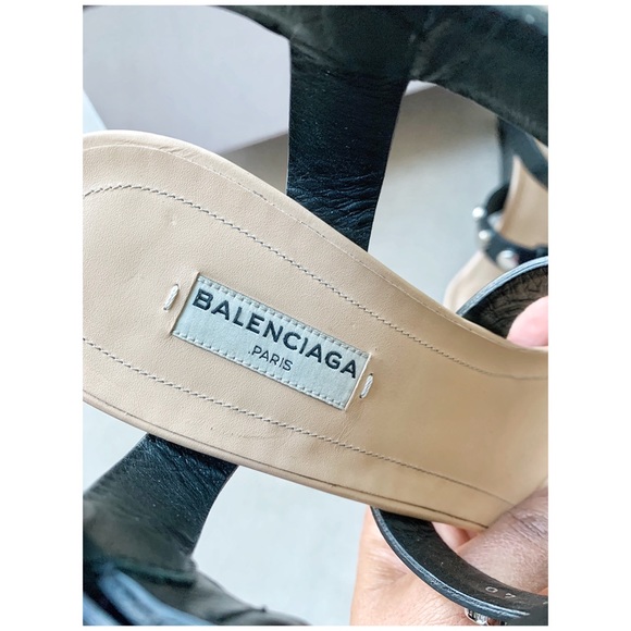 AUTHENTIC BALENCIAGA Studded Sandals - Picture 5 of 8